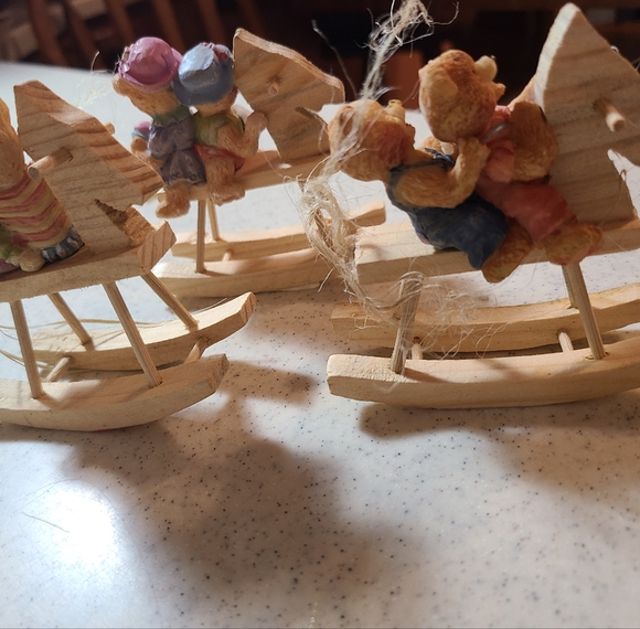 Set of 3 little bears on rockers Knick knacks super cute bears - Picture 6 of 11